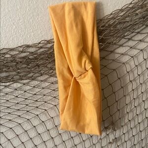 5/$10❤️❤️❤️NEW Sunflower Yellow Knotted Headband Bandeau